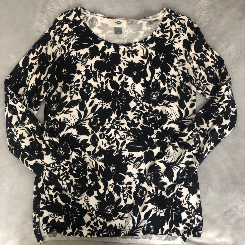 Very good condition Old Navy M weight sweater